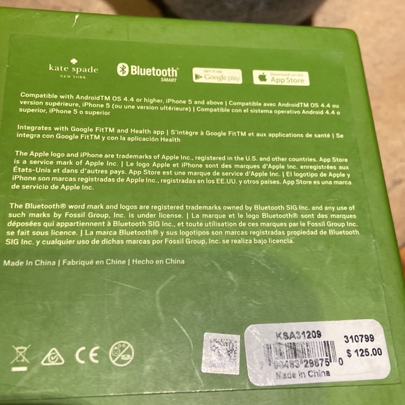 BNWT In the box. Kate spade activity tracker and sleep monitor - Picture 5 of 5